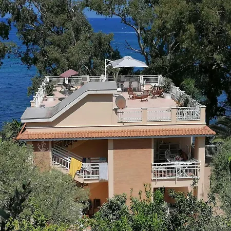 Holiday home Villapietramaccarruna